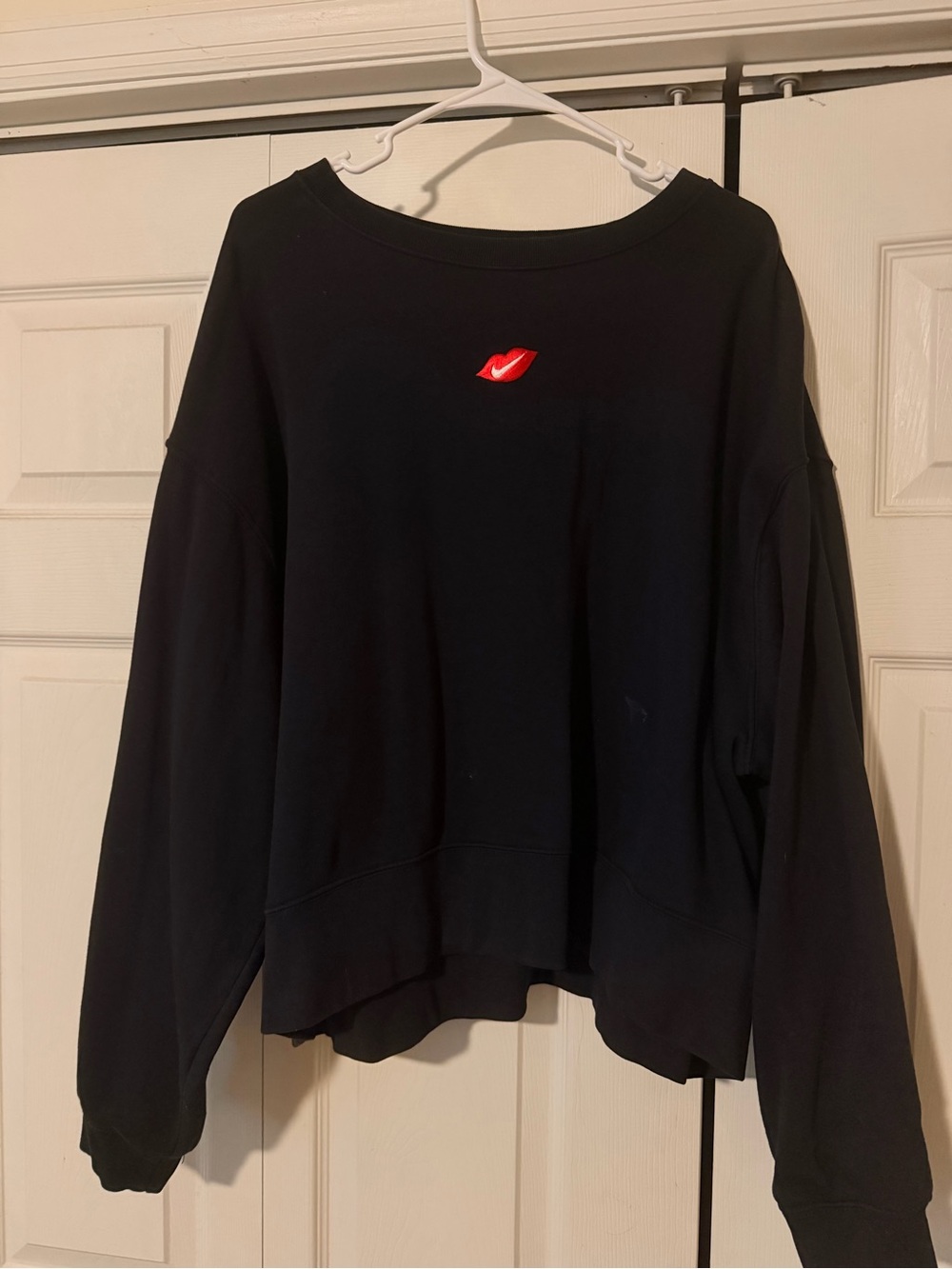 Nike Black Women's Pullover Sweatshirt with Red Lip Accent